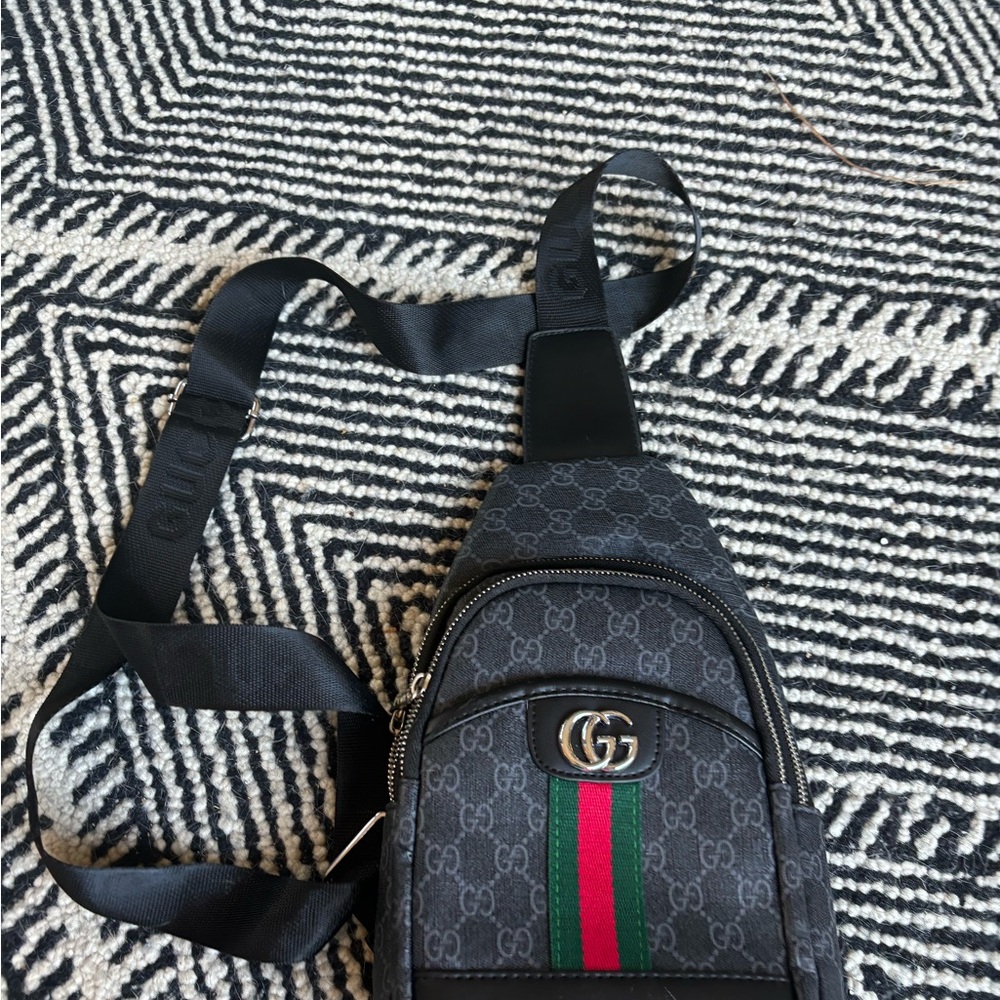 Gucci style GG Supreme Belt Bag EXC Condition
